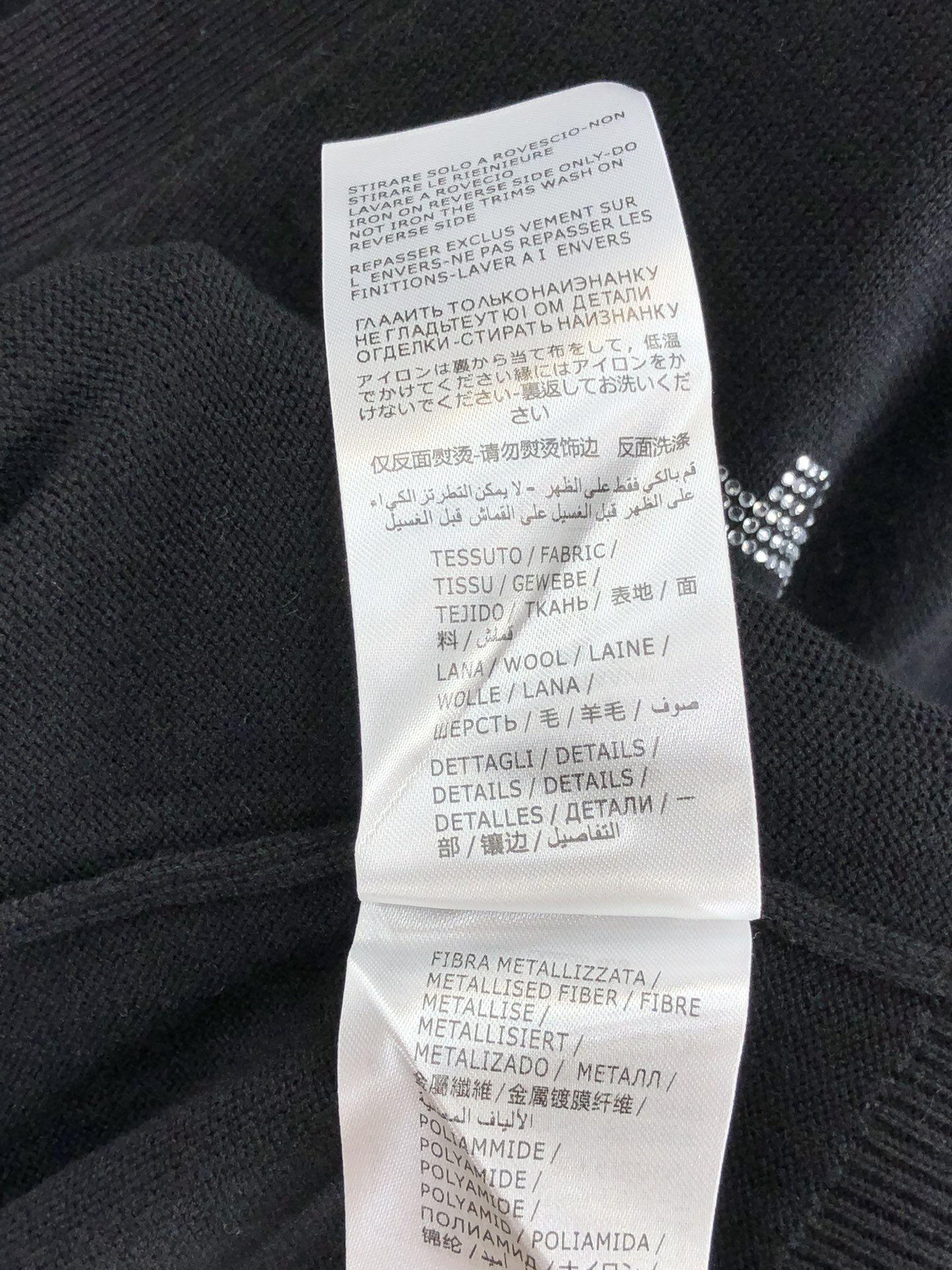       。 。巴黎世家。24秋冬新款针织羊毛衫，专柜同步发售！定制专属羊毛🐑面料，从容百搭，档次极高
