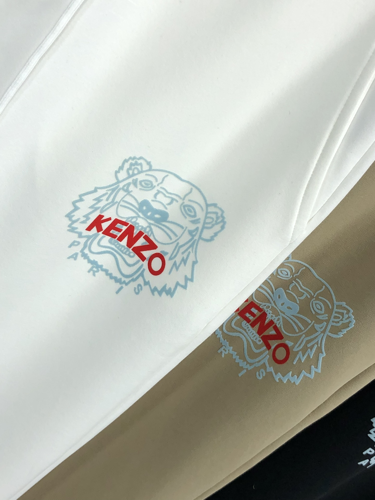  。kenzo。秋冬新品。订制高品质时尚休闲裤。超级百搭款。独家定制-进口高端高密度精棉面料，w贴身舒适
