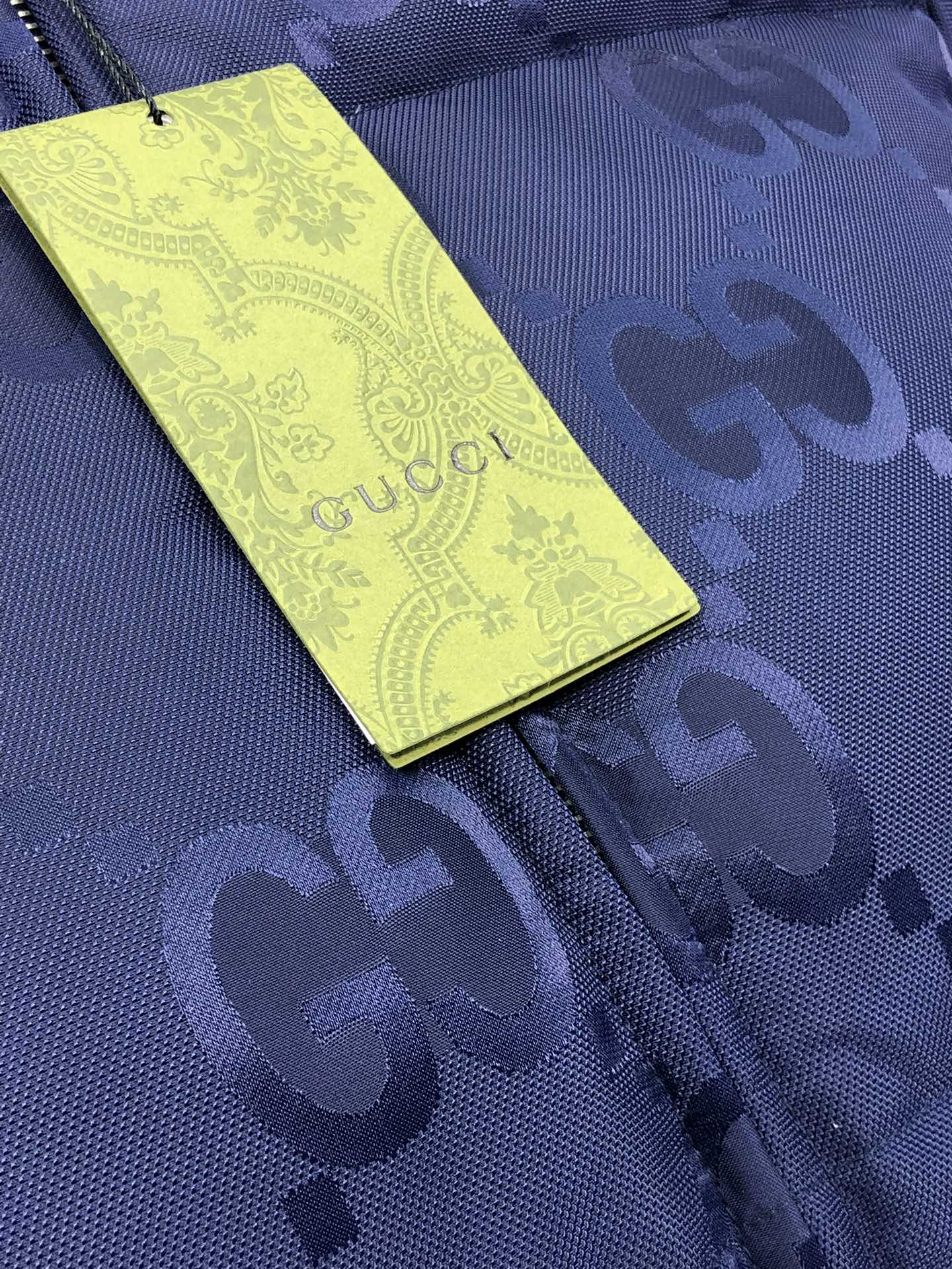 Gucci2024秋冬新款羽绒服原版1:1订制五金配件全进口原版定制欢迎专柜对比绝对的高品质采用顶级95