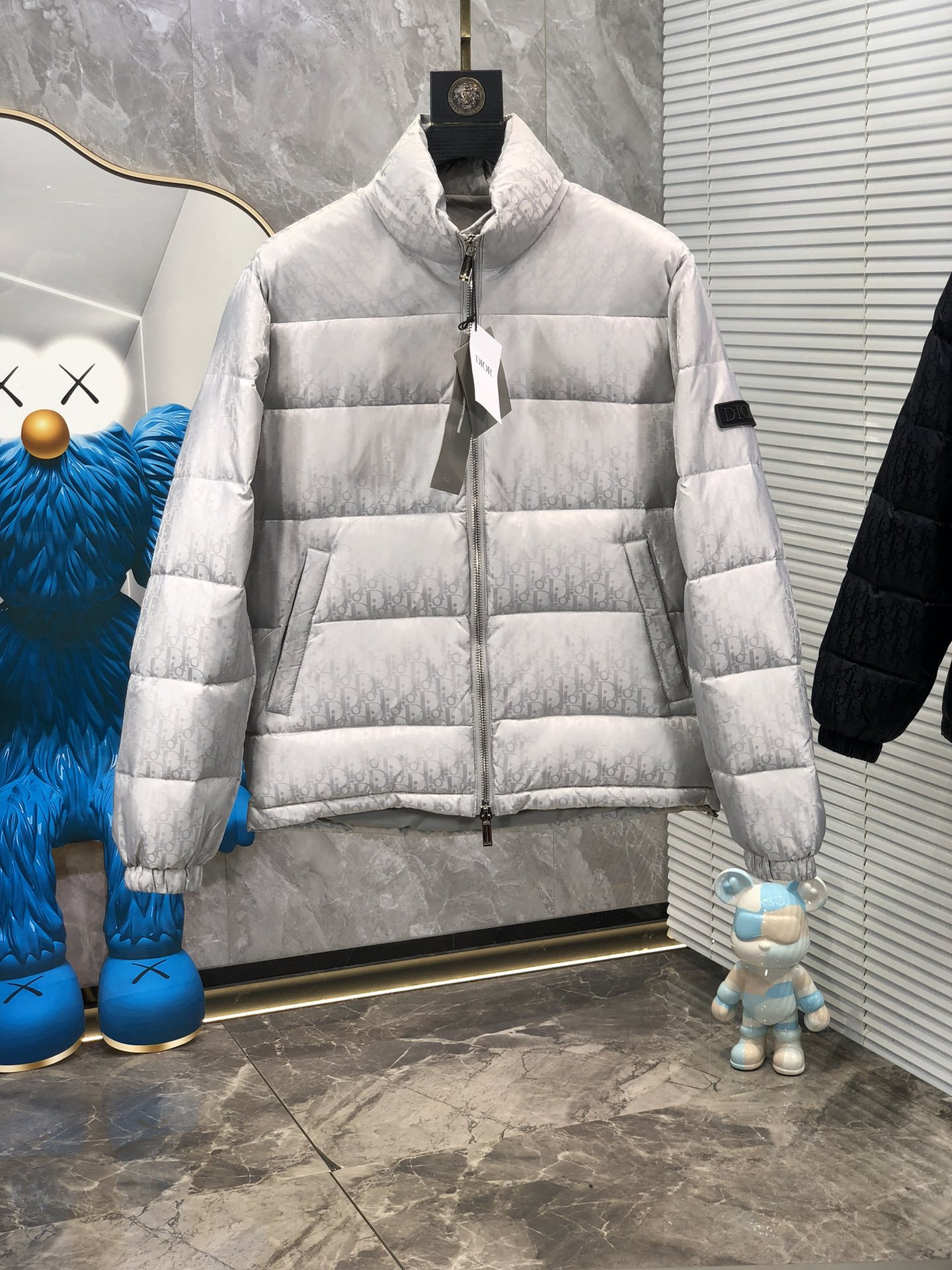 Dior2024秋冬新款羽绒服原版1:1订制五金配件全进口原版定制欢迎专柜对比绝对的高品质采用顶级95白