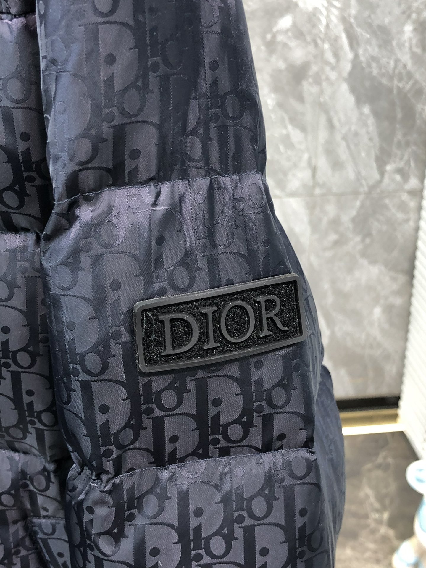 Dior2024秋冬新款羽绒服原版1:1订制五金配件全进口原版定制欢迎专柜对比绝对的高品质采用顶级95白