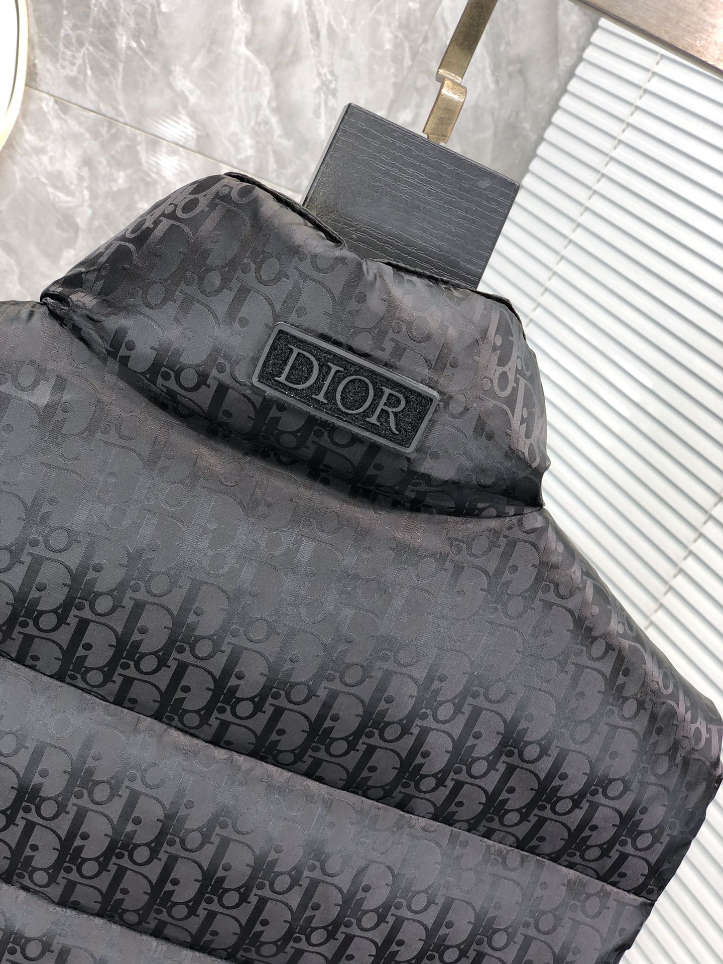 Dior2024秋冬新款羽绒服原版1:1订制五金配件全进口原版定制欢迎专柜对比绝对的高品质采用顶级95白