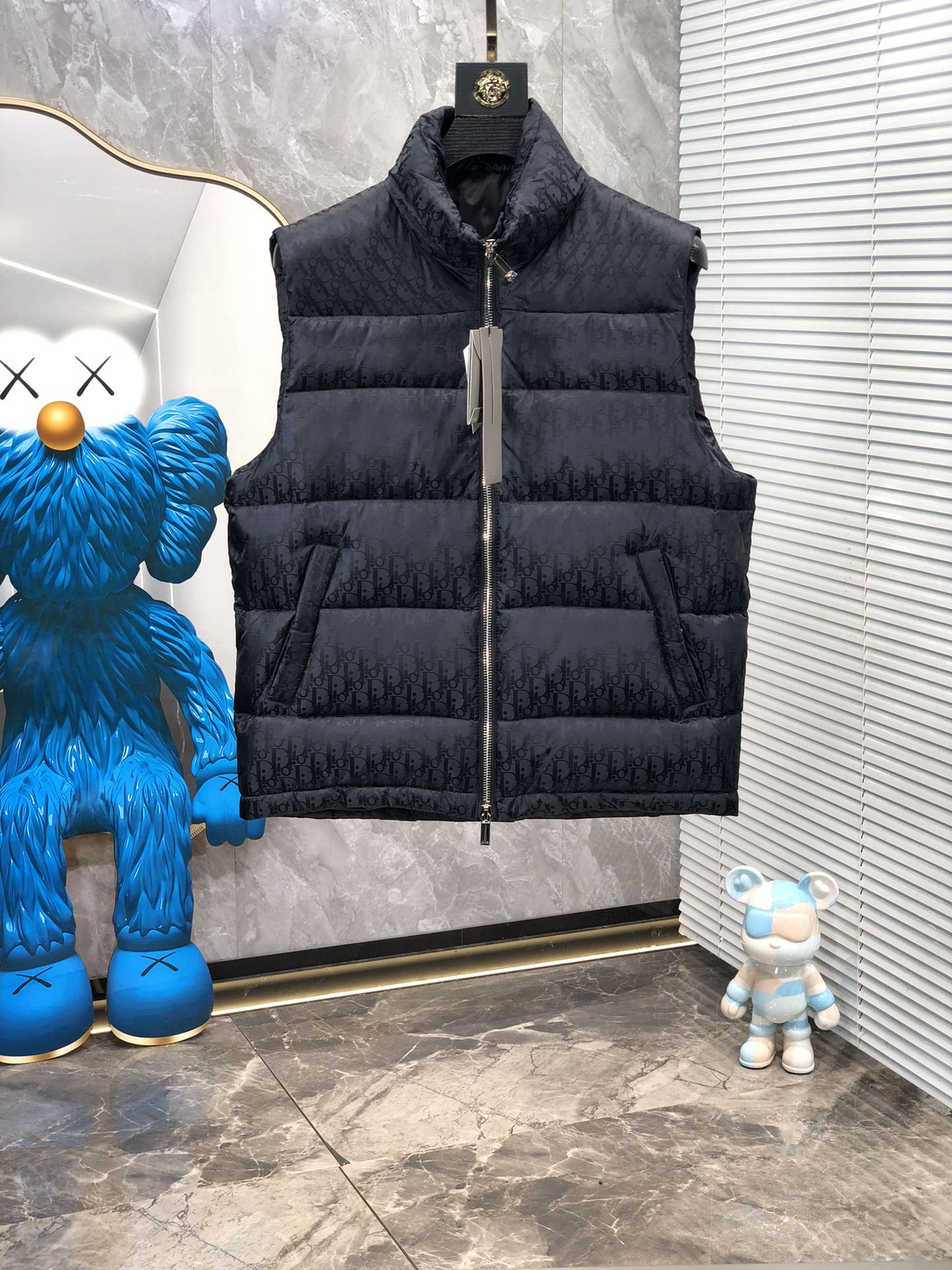 Dior2024秋冬新款羽绒服原版1:1订制五金配件全进口原版定制欢迎专柜对比绝对的高品质采用顶级95白