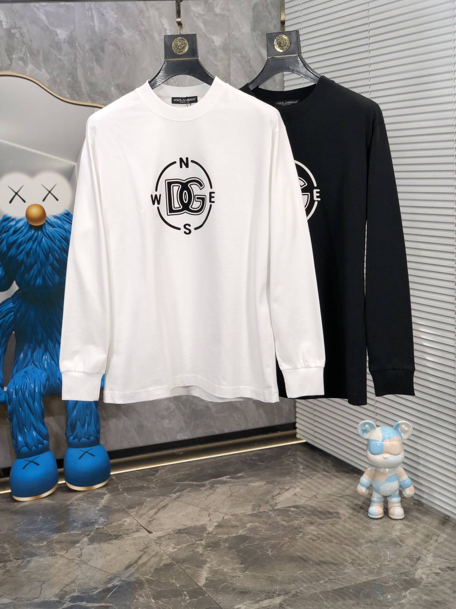  。D&G 。Ss秋冬单季长袖特供纯棉长T，基础衣橱神器， 休闲百搭必备款）做工走线质感一流，b常规欧货
