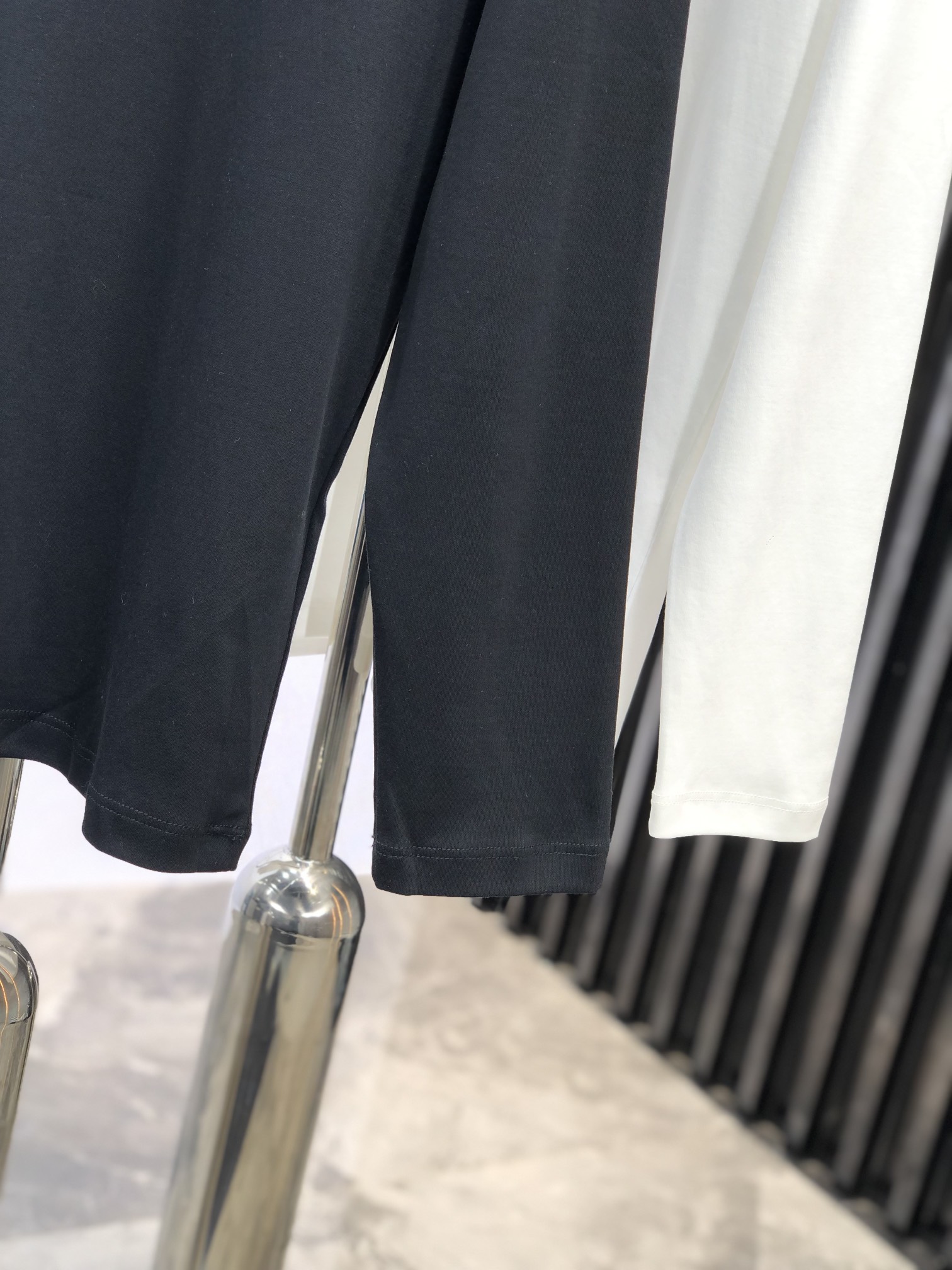 。Gucci。高端品质 秋冬新品打底卫衣
采用24年🔥🔥🔥克重300g人棉 3质量杠杠的        