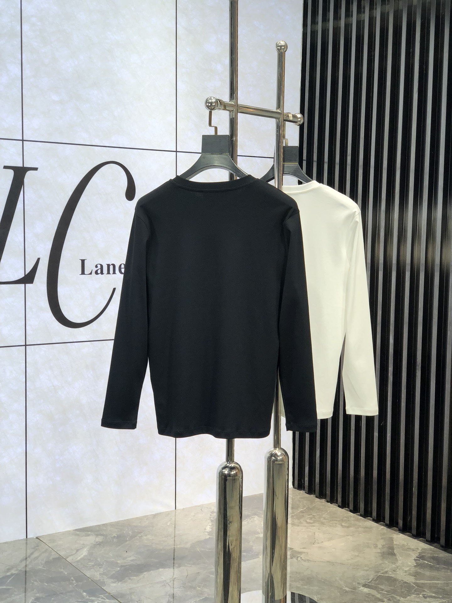 。Gucci。高端品质 秋冬新品打底卫衣
采用24年🔥🔥🔥克重300g人棉 3质量杠杠的        
