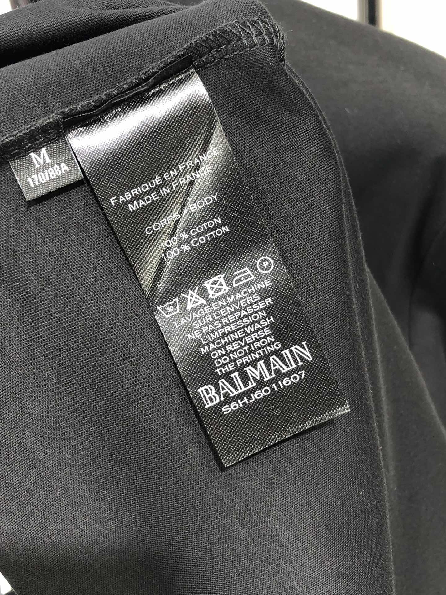 。巴尔曼。高端品质 秋冬新品打底卫衣
采用24年🔥🔥🔥克重300g人棉 3质量杠杠的          