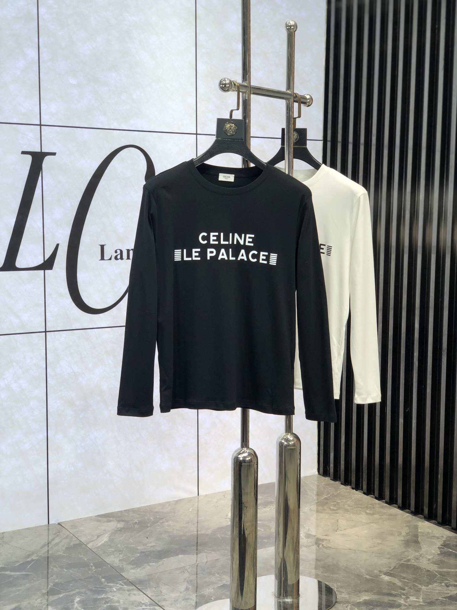 NO:116651,..Celin. High-end quality 25SS early spring new base sweatshirt uses 25-year gram weight 300g cotton 3 quality 3 moderate thickness elasticity, high comfort, washable and durable. Autumn items, winter base products, must be spare for two pieces. Special recommendations from relatives and friends. Gifts are also the best choice!  Number of codes.m-xxxL.m wears 175/130 catties, celine, hoodie, sweatshirts, alexander wang19860909..赛琳.高端品质 25SS早春新品打底卫衣 采用25年克重300g人棉 3质量杠杠的 厚度弹性适中 舒适性高 耐洗耐穿 秋季单品 冬季打底佳品 务必人手两件备用 亲戚好友特别推荐款 送礼也是最佳选择！ 码数.m-xxxL.m穿175/130斤,,celine,hoodie,sweatshirts,alexander wang,Men's clothing