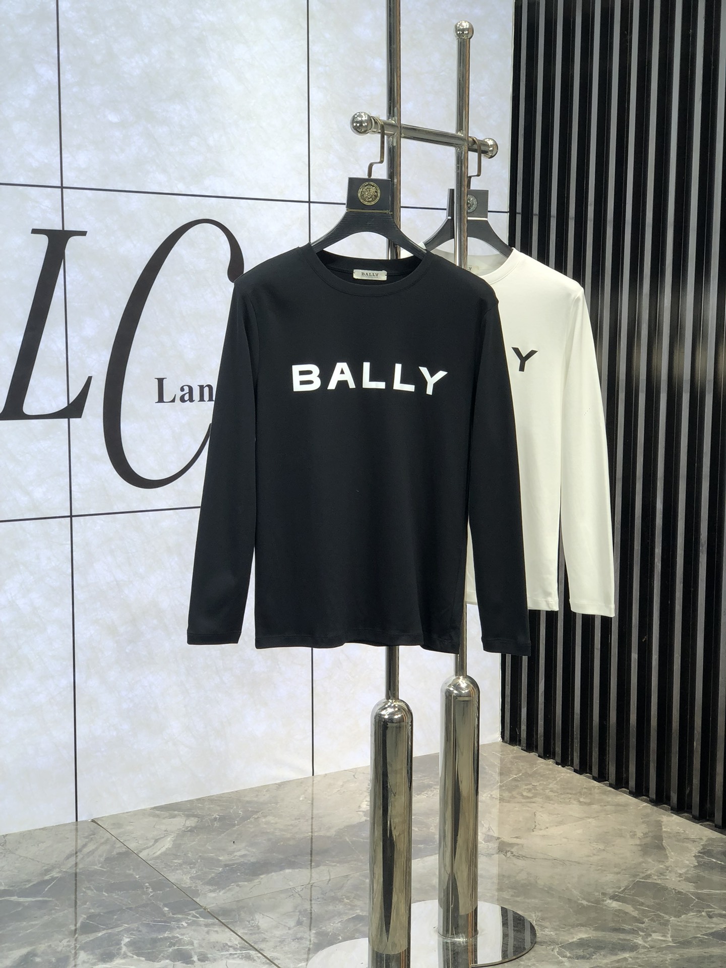 NO:116653,..Belle High-end quality 25SS early spring new base sweatshirt uses 25-year gram weight 300g cotton 3 quality 3 moderate thickness elasticity, high comfort, wash-resistant and wearable. Autumn items, winter base products, must be spare for two pieces. Special recommendations from relatives and friends. Gifts are also the best choice!  Count.m-xxxL.m wears 175/130 catties, hoodie, sweatshirts, alexander wang19860909..百丽 高端品质 25SS早春新品打底卫衣 采用25年克重300g人棉 3质量杠杠的 厚度弹性适中 舒适性高 耐洗耐穿 秋季单品 冬季打底佳品 务必人手两件备用 亲戚好友特别推荐款 送礼也是最佳选择！ 码数.m-xxxL.m穿175/130斤,,hoodie,sweatshirts,alexander wang,Men's clothing