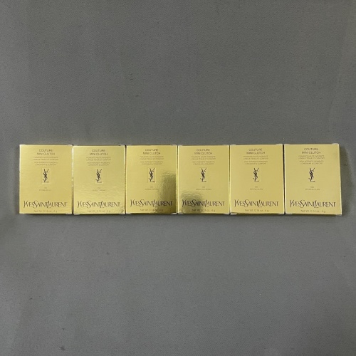 Yves Saint Laurent Couture Mini Clutch Eyeshadow Palette - 4g 1 Yves Saint Laurent Couture Mini Clutch Eyeshadow Palette - 4g