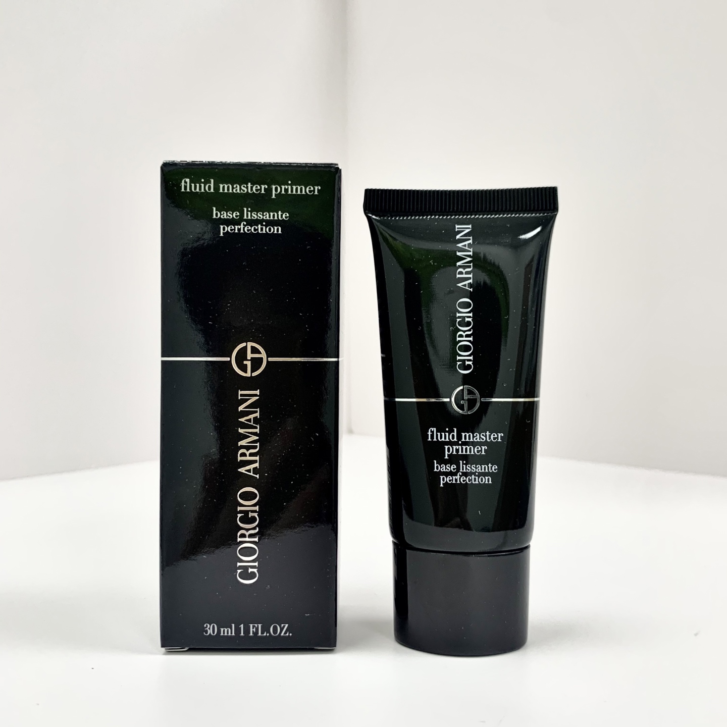 50包
 ✍阿玛尼小黑娇防晒妆前乳30ml🔜实拍📸现货❗️40Z301编码！可配中文标✔️👏🏻👏🏻隐匿毛孔，一抹磨皮🤩轻盈服帖，柔焦持妆，告别浮粉，底妆持久贴服😍自然清透，肤感至上，轻透啫喱质地，舒适亲肤贴妆🥳