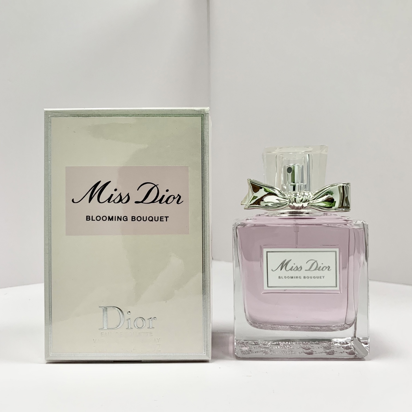 45! Perfume Dior Miss Dior Blooming Bouquet 100ml 🔜 Foto real 📸 En stock❗️ Miss Dior Blooming Bouquet 100ml Notas de …