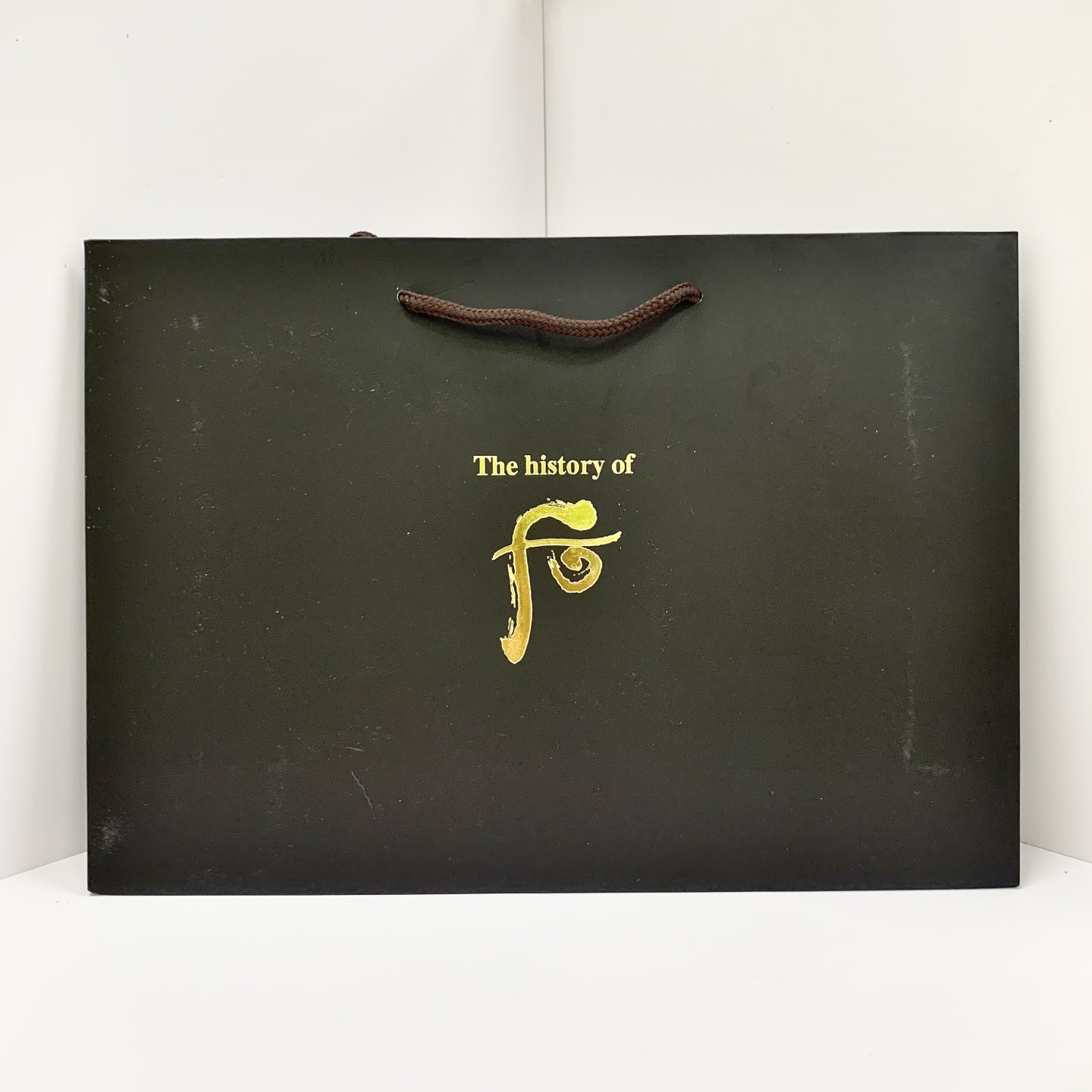 155💰
WHOO后雪美白pro六件套！内含：水150ml，乳液110ml，洁面20ml，面霜10ml，水乳中样各20ml。