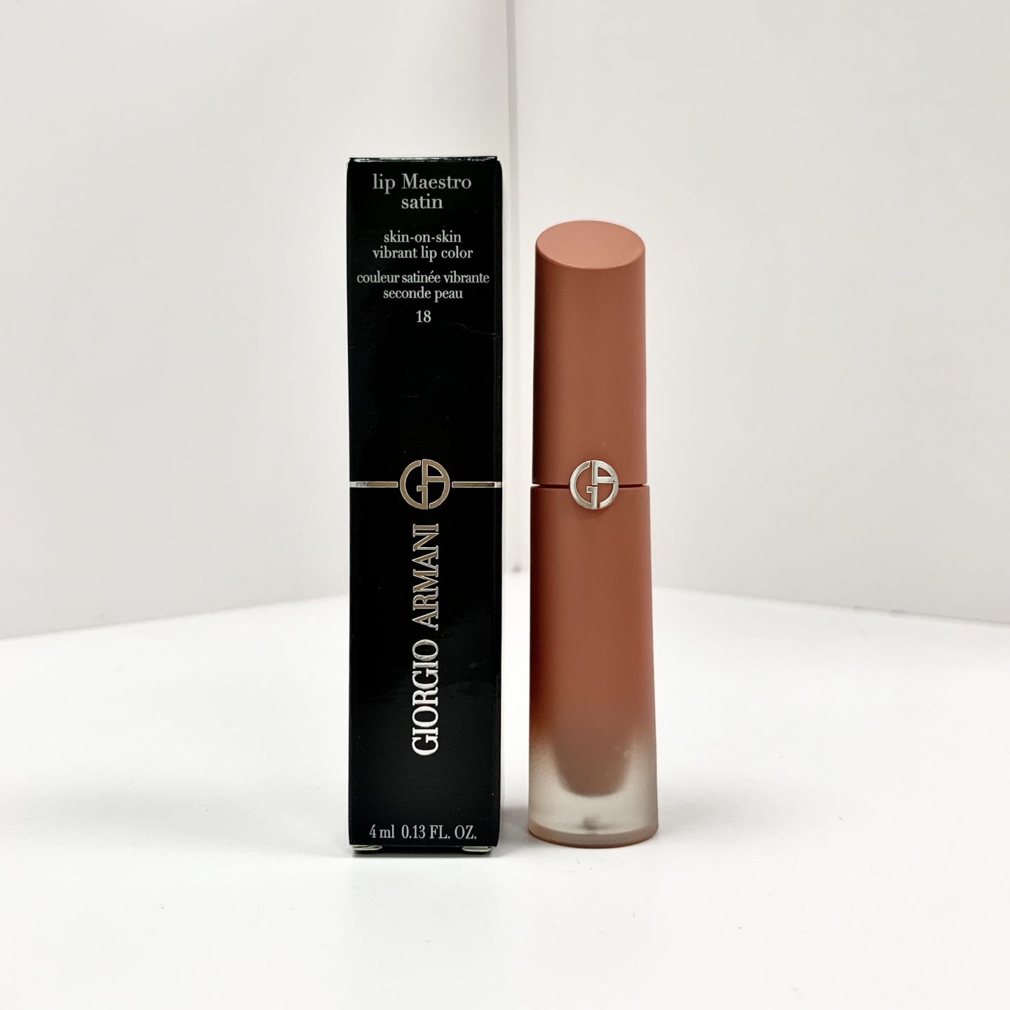 26. Líquido labial de agua Armani desnudo marrón 4ml 🔜 ¡Calidad 1:1! ❗3️⃣ colores: 18#, 19#, 20#. 💫2025 Armani nuevo …