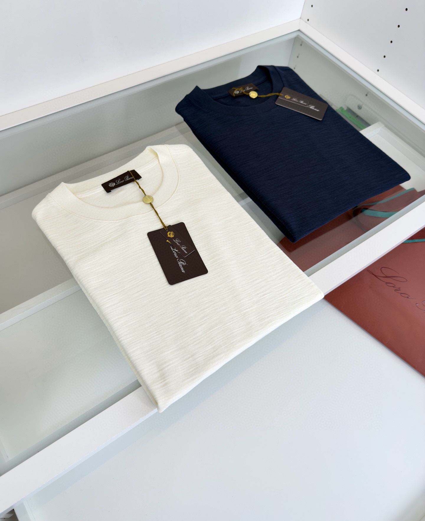 NO:123323,The model's upper body effect is as follows, alexander wang19860909模特上身效果如下,,alexander wang,Men's clothing