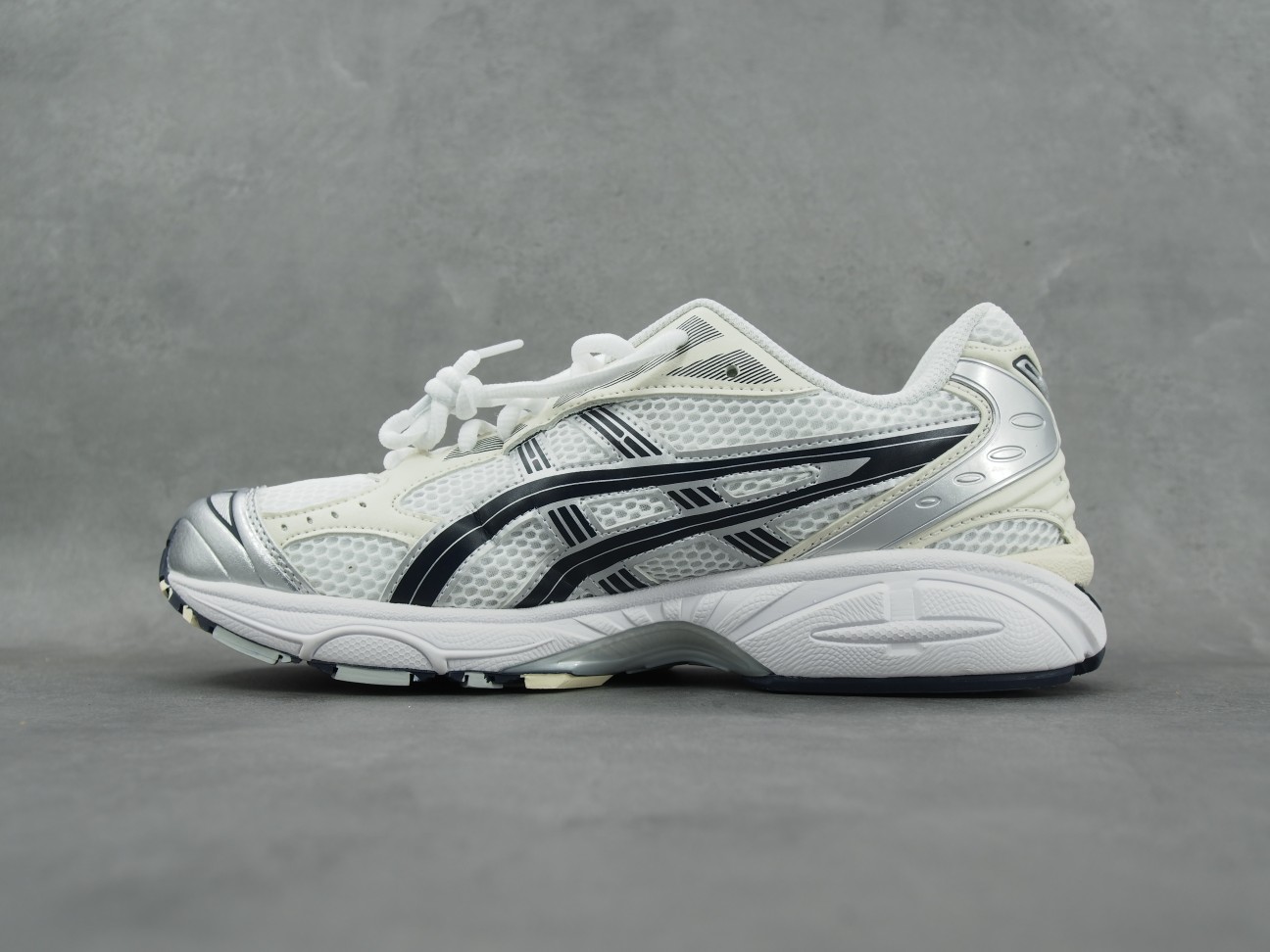 AsicsGel-Kayano14复古舒适织物合成革减震防滑耐磨低帮休闲跑步鞋白黑银2411货号1203