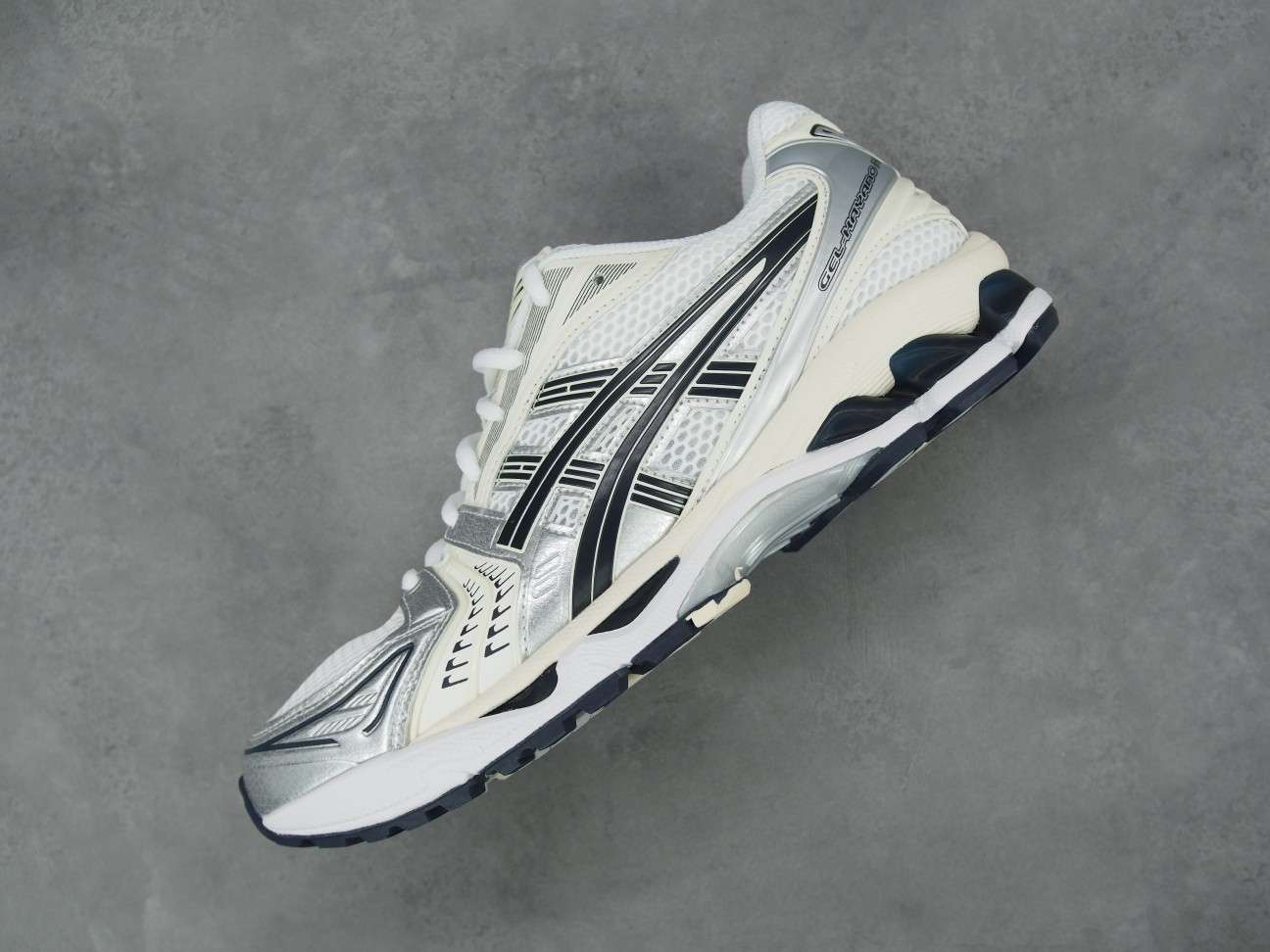 AsicsGel-Kayano14复古舒适织物合成革减震防滑耐磨低帮休闲跑步鞋白黑银2411货号1203