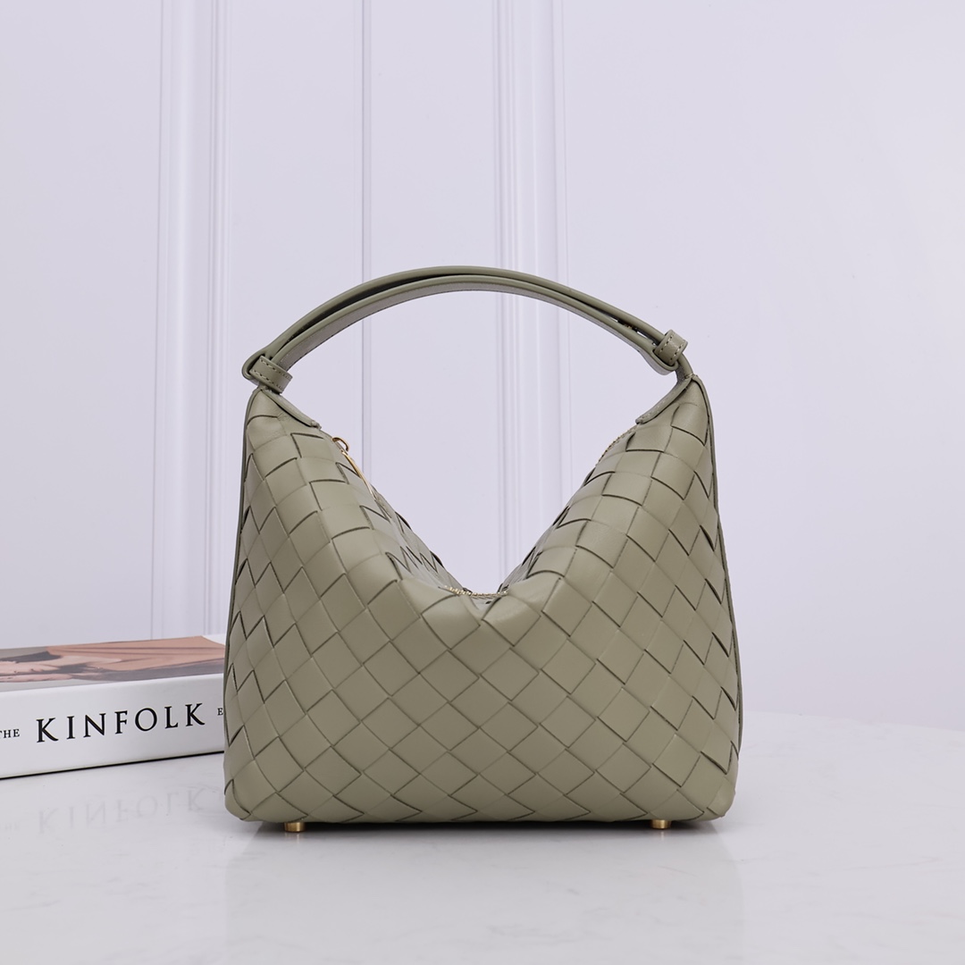 Bottega Veneta Wallace lunch box bag lambskin woven adjustable handle