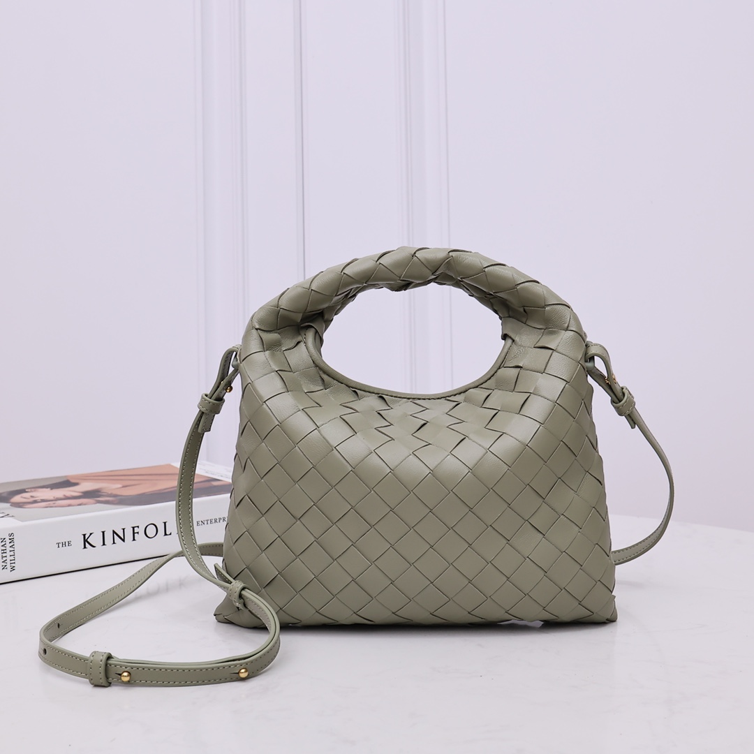 Mini Hop Woven Handbag Crossbody Bag