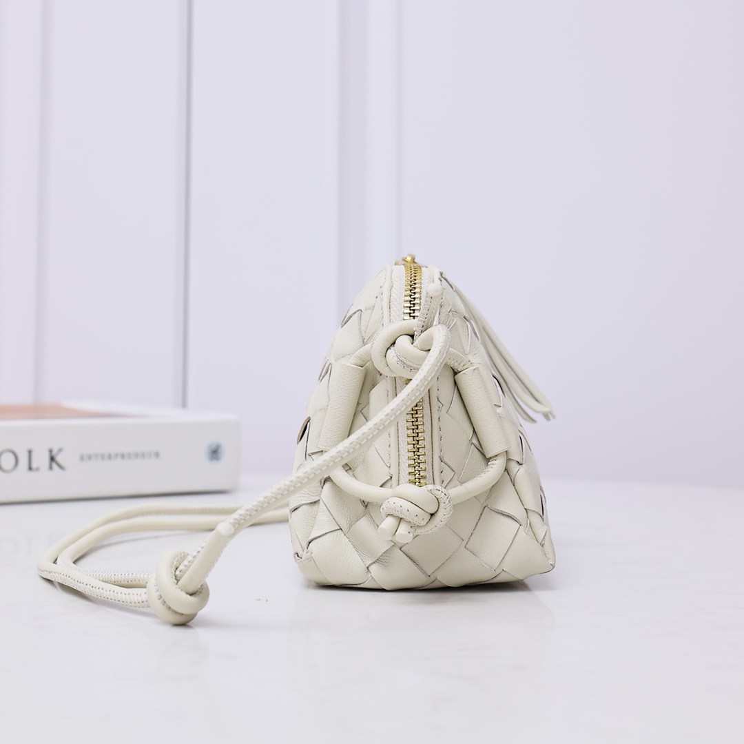 Bottega Veneta Style Crossbody Bag Bags Crossbody Bag detail image 2 from source 771788