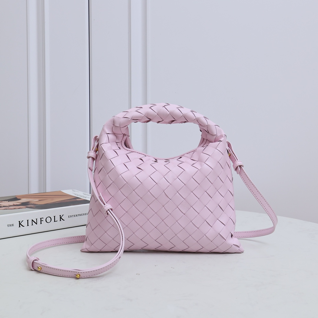 Mini Hop Woven Handbag Crossbody Bag