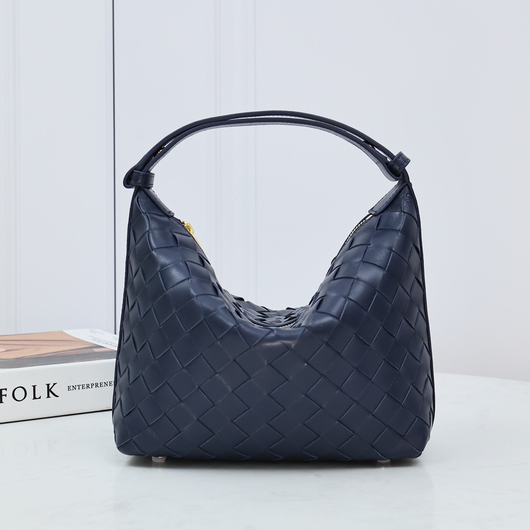 Bottega Veneta Wallace lunch box bag woven lambskin handbag underarm