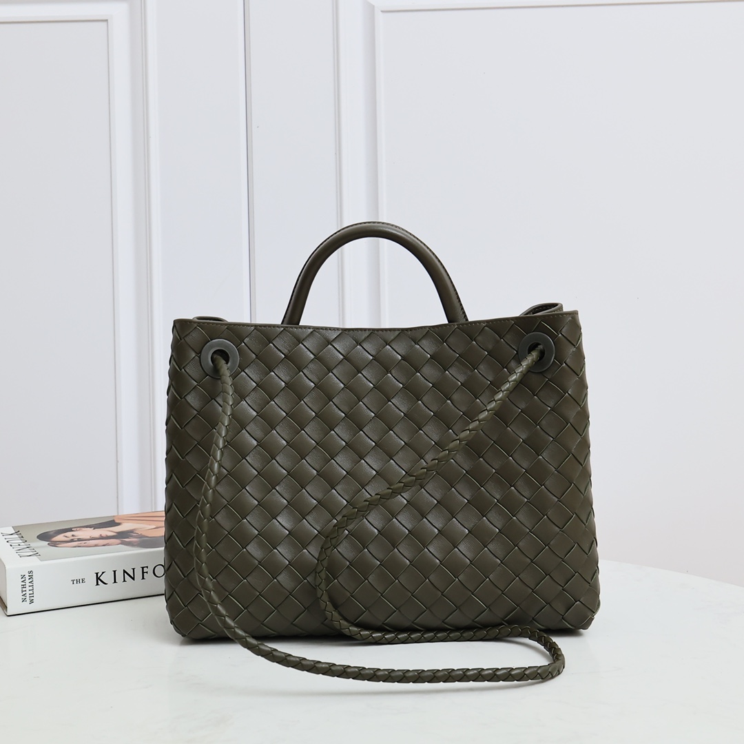Bottega Veneta Style Beige Leather Top Handle Bag Bags Top Handle Bag detail image 2 from source 765998
