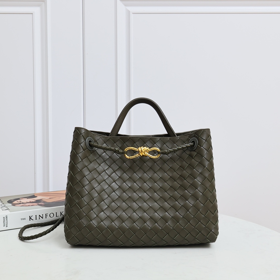 Bottega Veneta Style Beige Leather Top Handle Bag Bags Top Handle Bag detail image 1 from source 765998