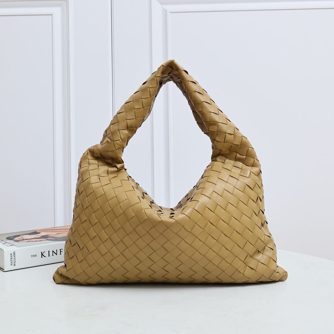 Woven Handbag Shoulder Bag Small