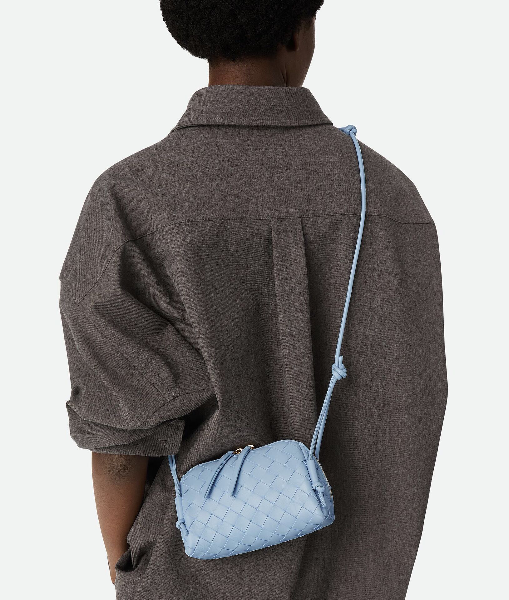 Bottega Veneta Style Blue Crossbody Bag style reference detail image 7 from source 771792