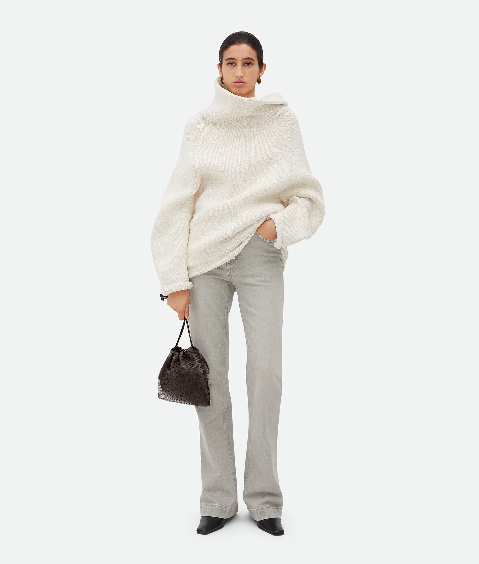 Bottega Veneta Style Brown Nylon Shoulder Bag style reference detail image 8 from source 771779