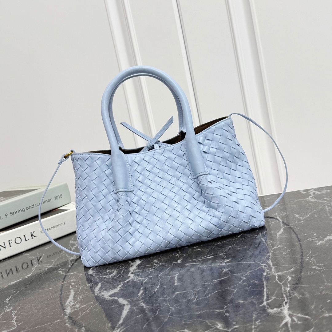 Woven Tote Handbag Reversible Deerskin Lining Four Leather Straps
