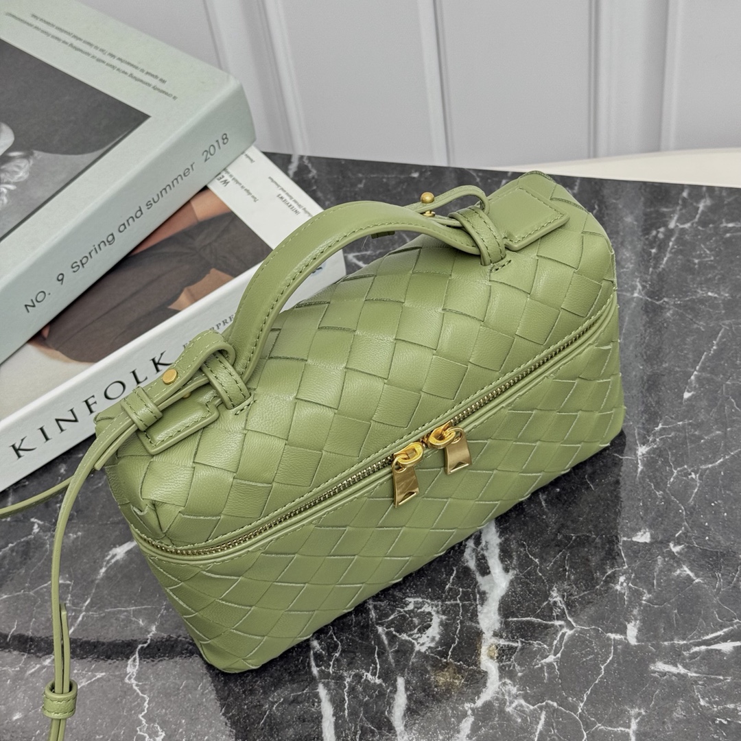 Bottega Veneta Style Crossbody Bag Bags Crossbody Bag detail image 5 from source 765989