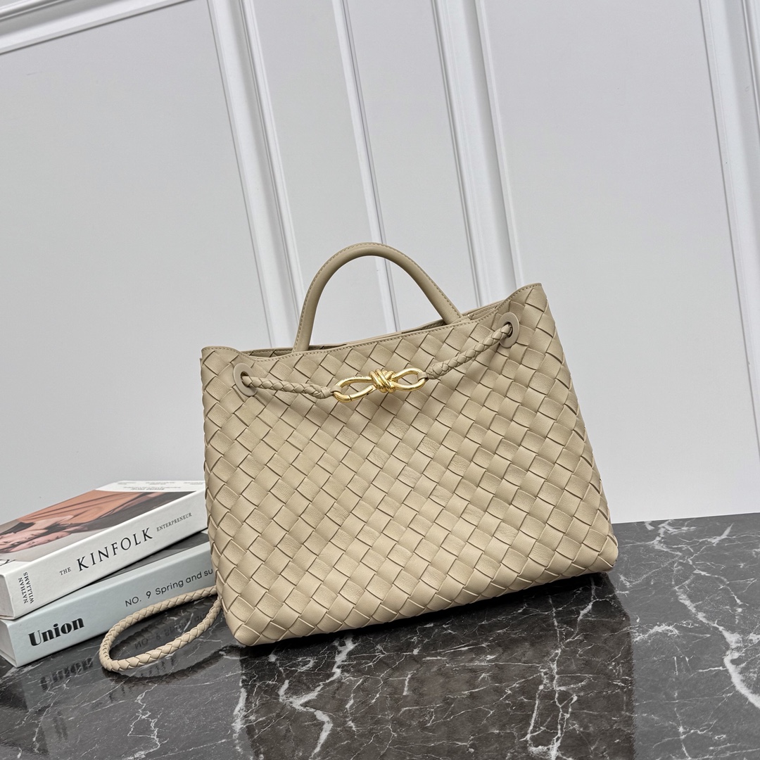 Bottega Veneta Style Beige Leather Top Handle Bag Bags Top Handle Bag detail image 1 from source 766001