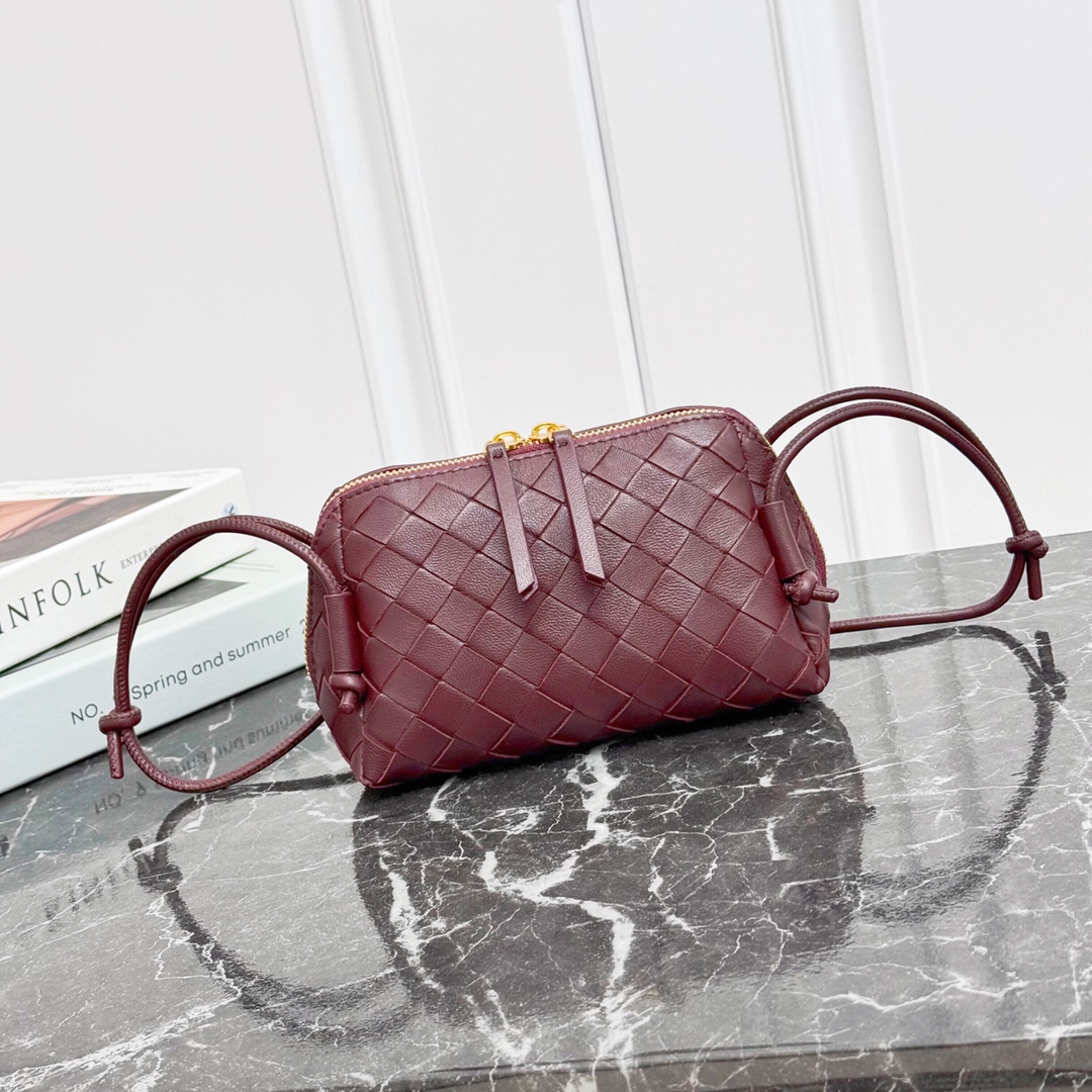 Mini Woven Crossbody Bag Sapele Red