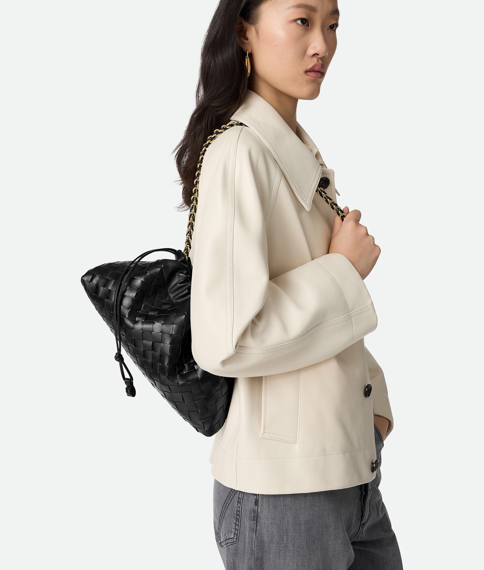 Bottega Veneta Style Black Nylon Shoulder Bag style reference detail image 7 from source 771798