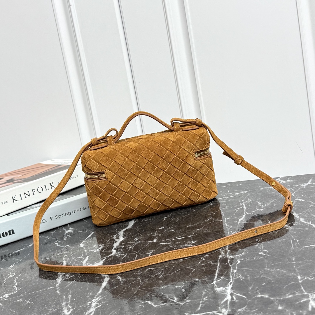 Bottega Veneta Style Crossbody Bag Bags Crossbody Bag detail image 2 from source 765991