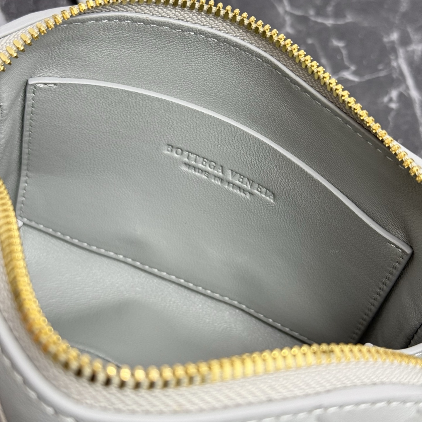 Bottega Veneta Style Grey Crossbody Bag style reference detail image 6 from source 771796