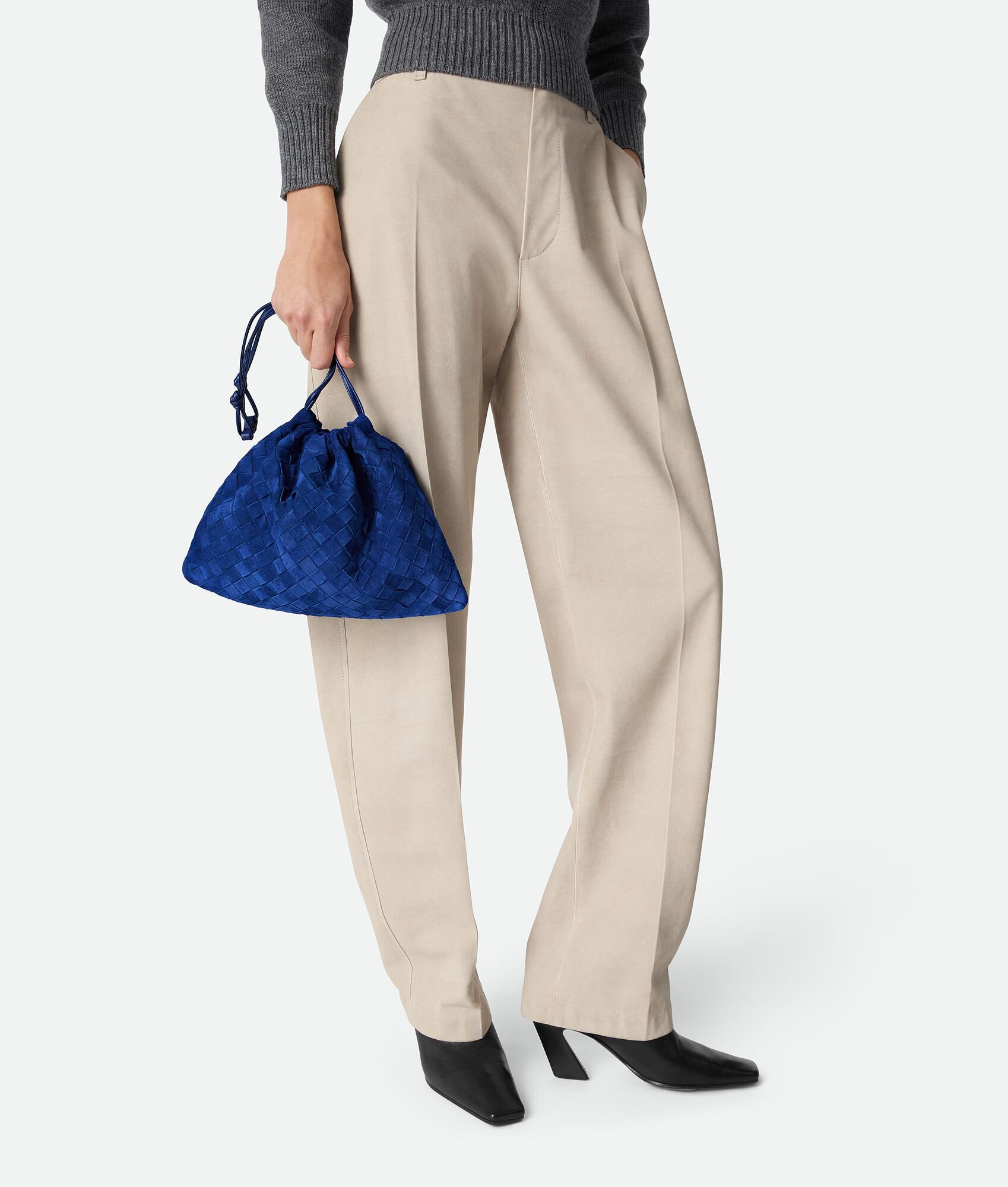 Bottega Veneta Style Blue Nylon Shoulder Bag style reference detail image 7 from source 771784