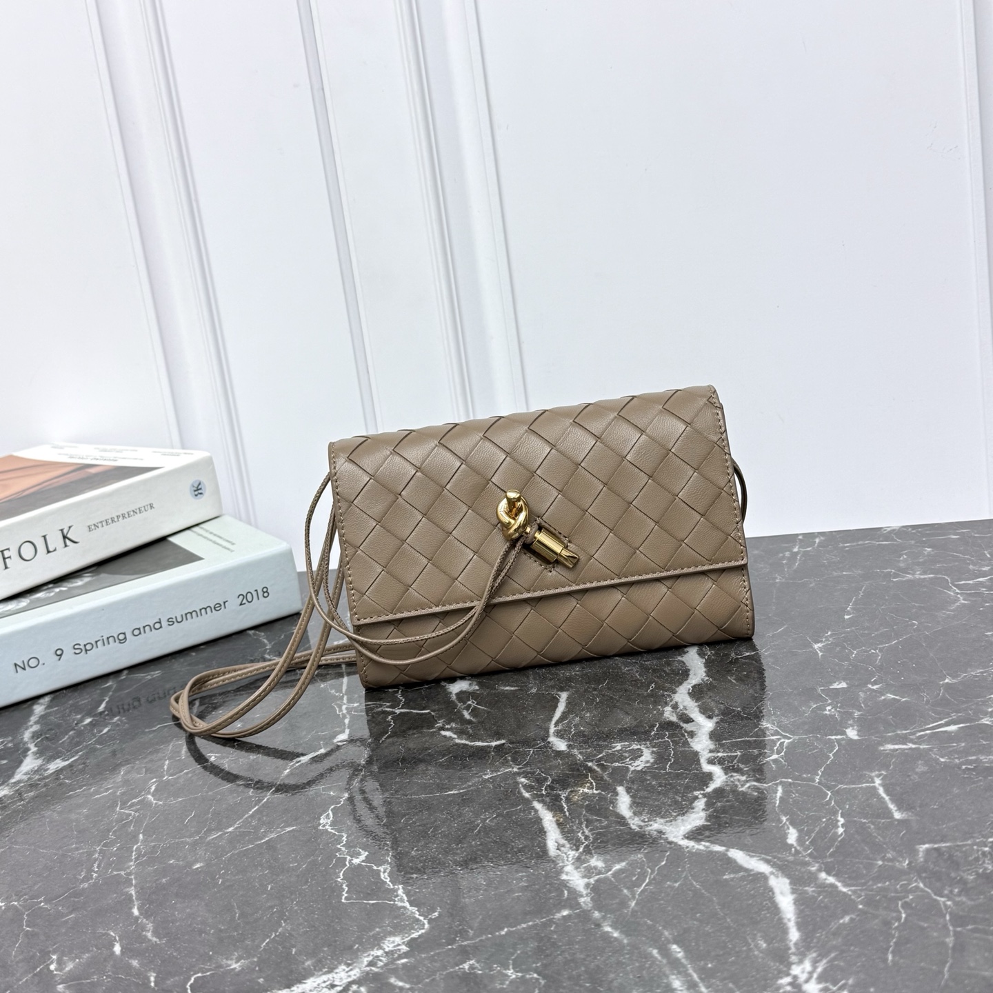 Bottega Veneta Style Brown Crossbody Bag style reference detail image 2 from source 771819