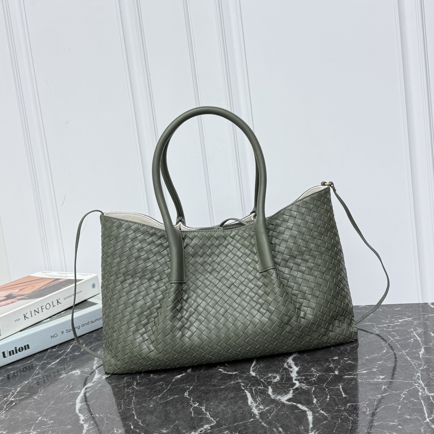 Bottega Veneta PINACOTECA woven handbag shoulder bag