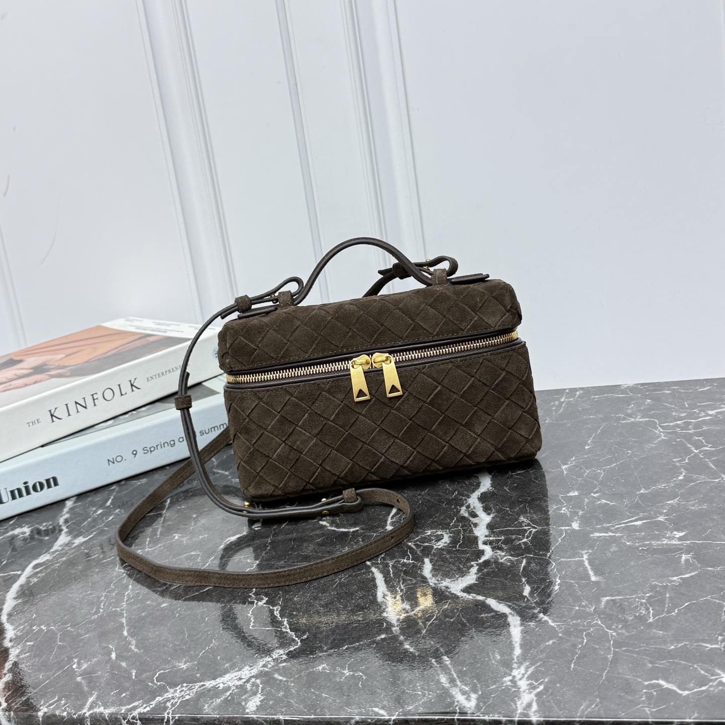 Bottega Veneta Style Brown Crossbody Bag style reference detail image 1 from source 765994