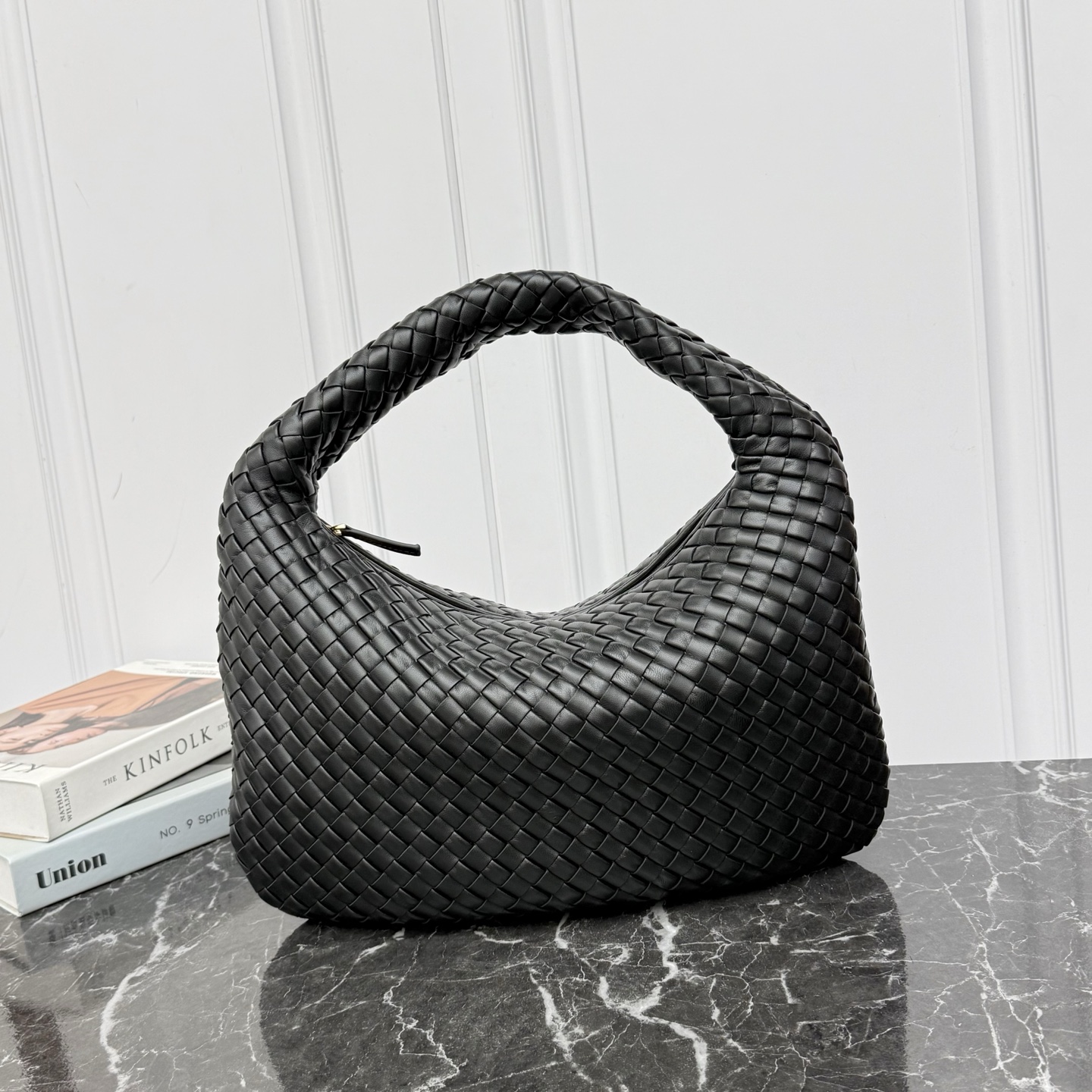 Bottega Veneta Medium Handbag Nappa Lambskin Woven Zip Shoulder Bag Hand Carry