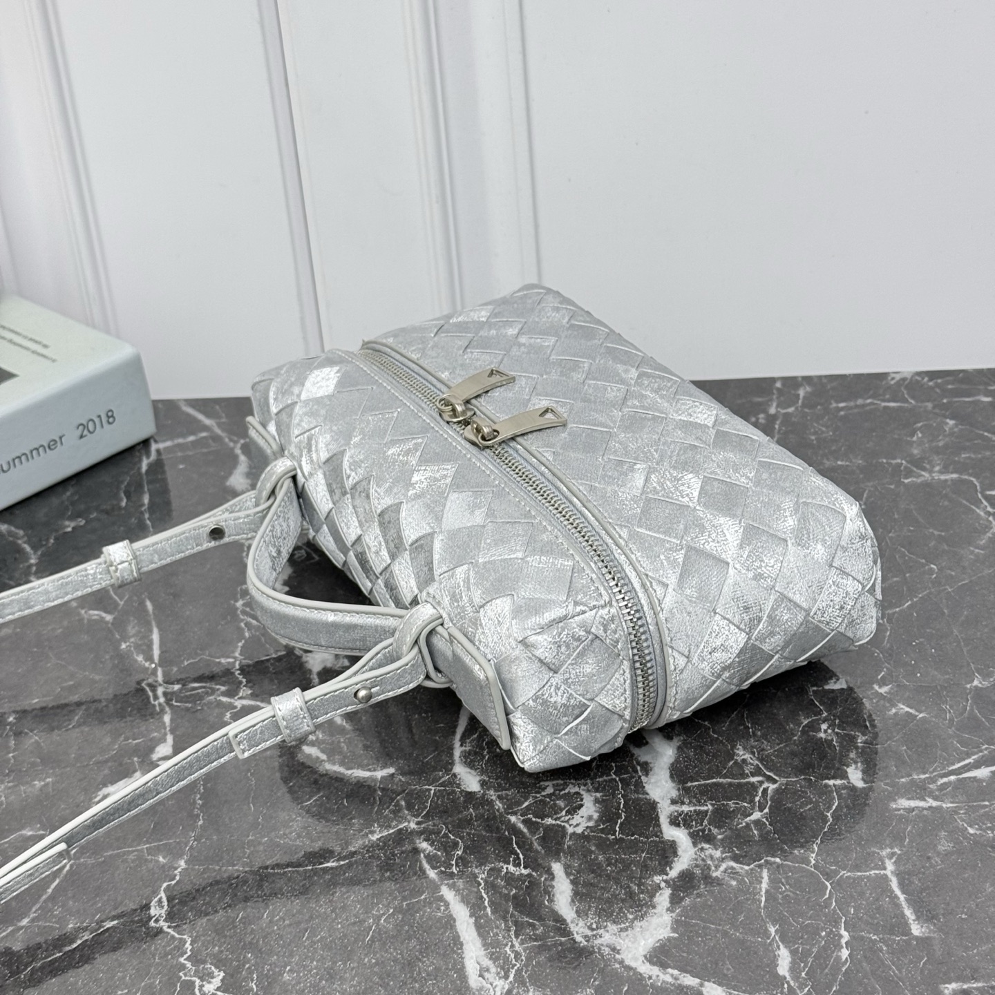 Bottega Veneta Style Crossbody Bag style reference detail image 3 from source 765995