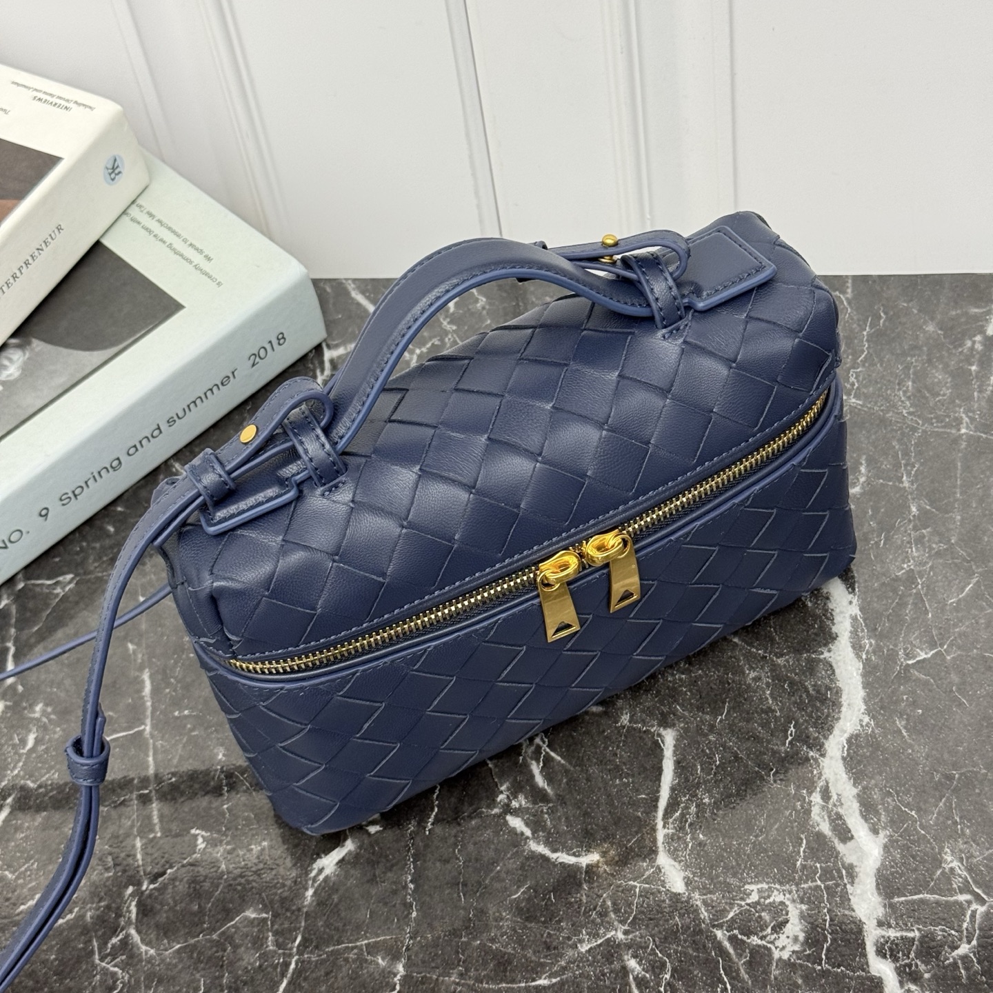 Bottega Veneta Style Blue Crossbody Bag style reference detail image 5 from source 765997