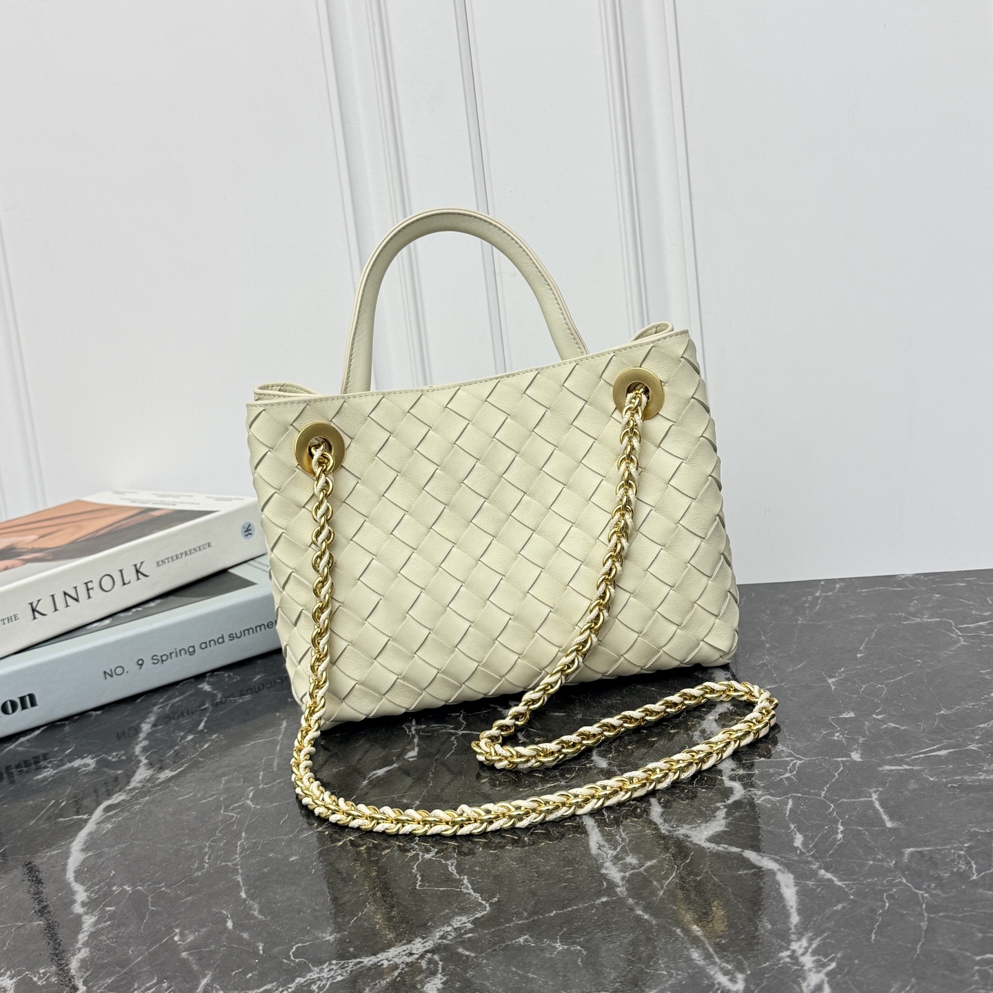 Bottega Veneta Style White Chain Bag style reference detail image 2 from source 771771