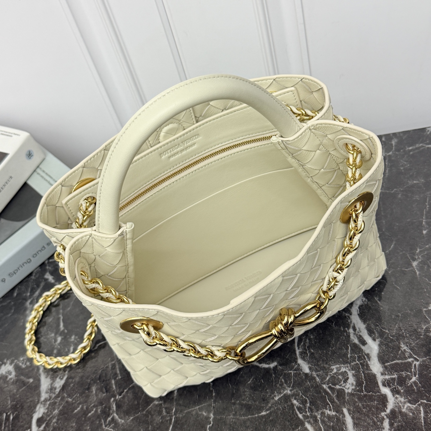 Bottega Veneta Style White Chain Bag style reference detail image 6 from source 771771