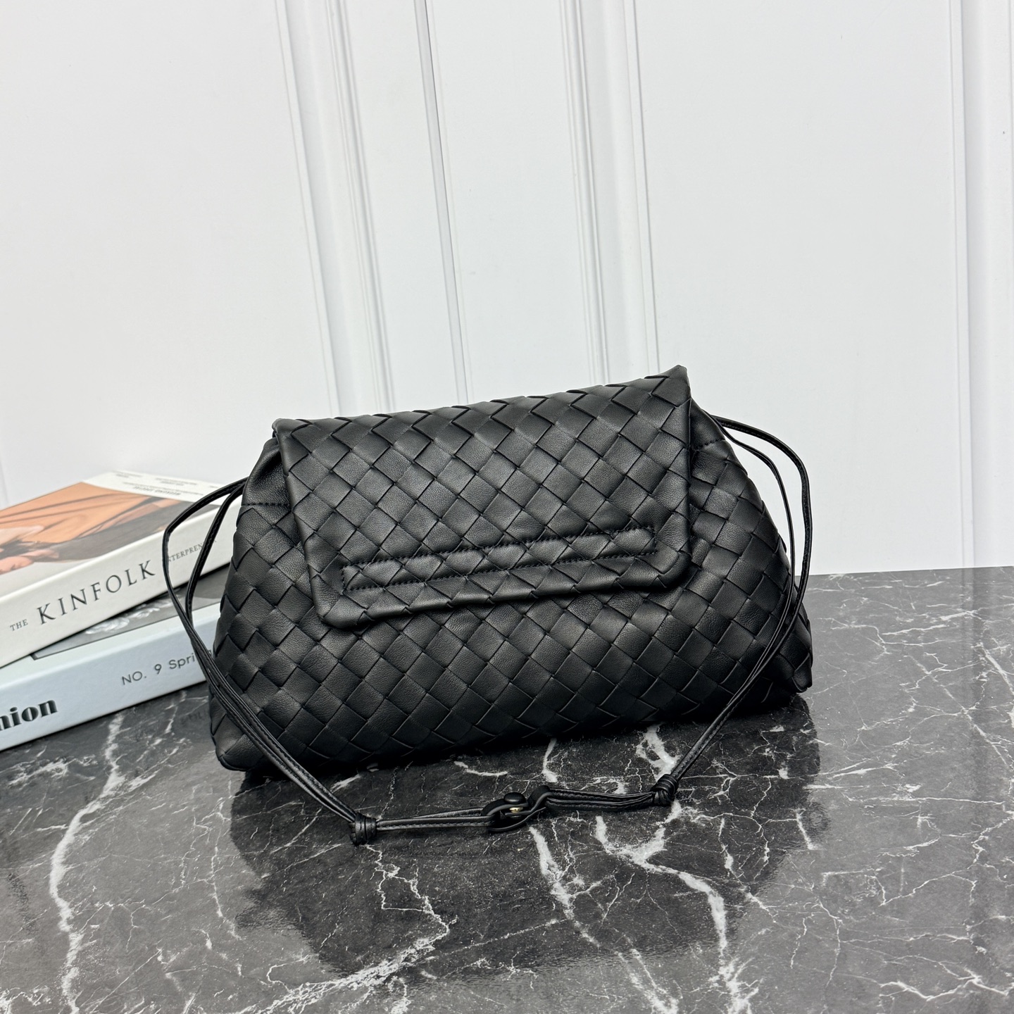 Bottega Veneta Style Black Crossbody Bag style reference detail image 3 from source 771822