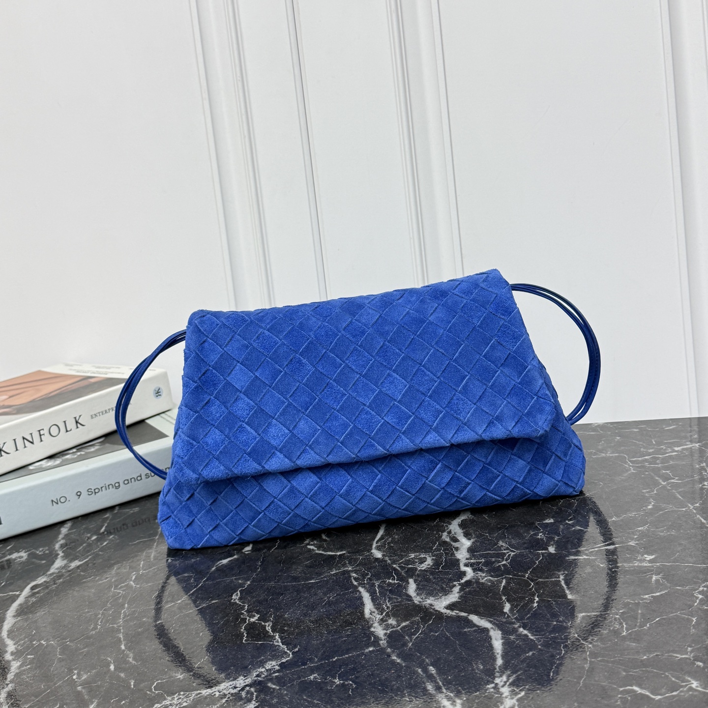 Bottega Veneta Style Blue Crossbody Bag style reference detail image 2 from source 771824