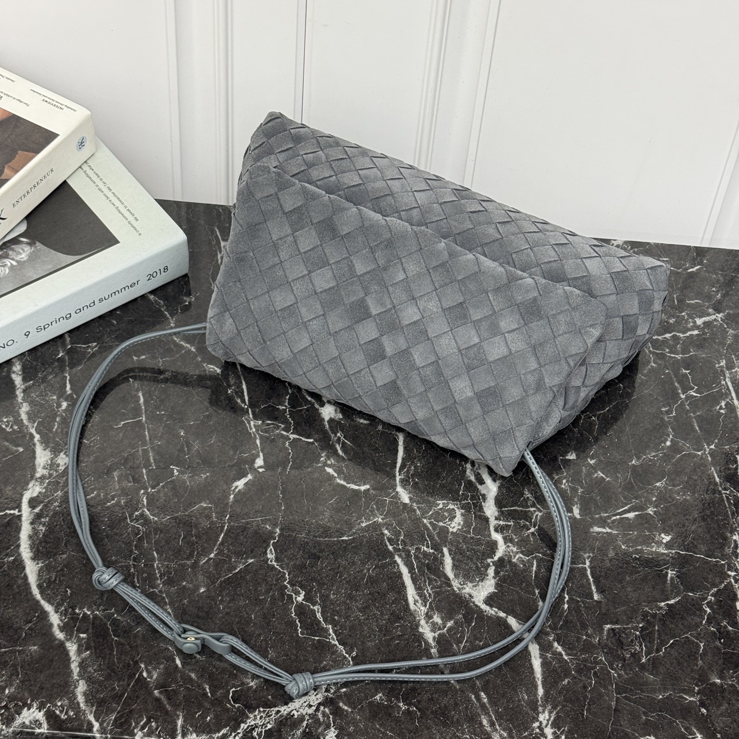 Bottega Veneta Style Grey Crossbody Bag style reference detail image 4 from source 771825